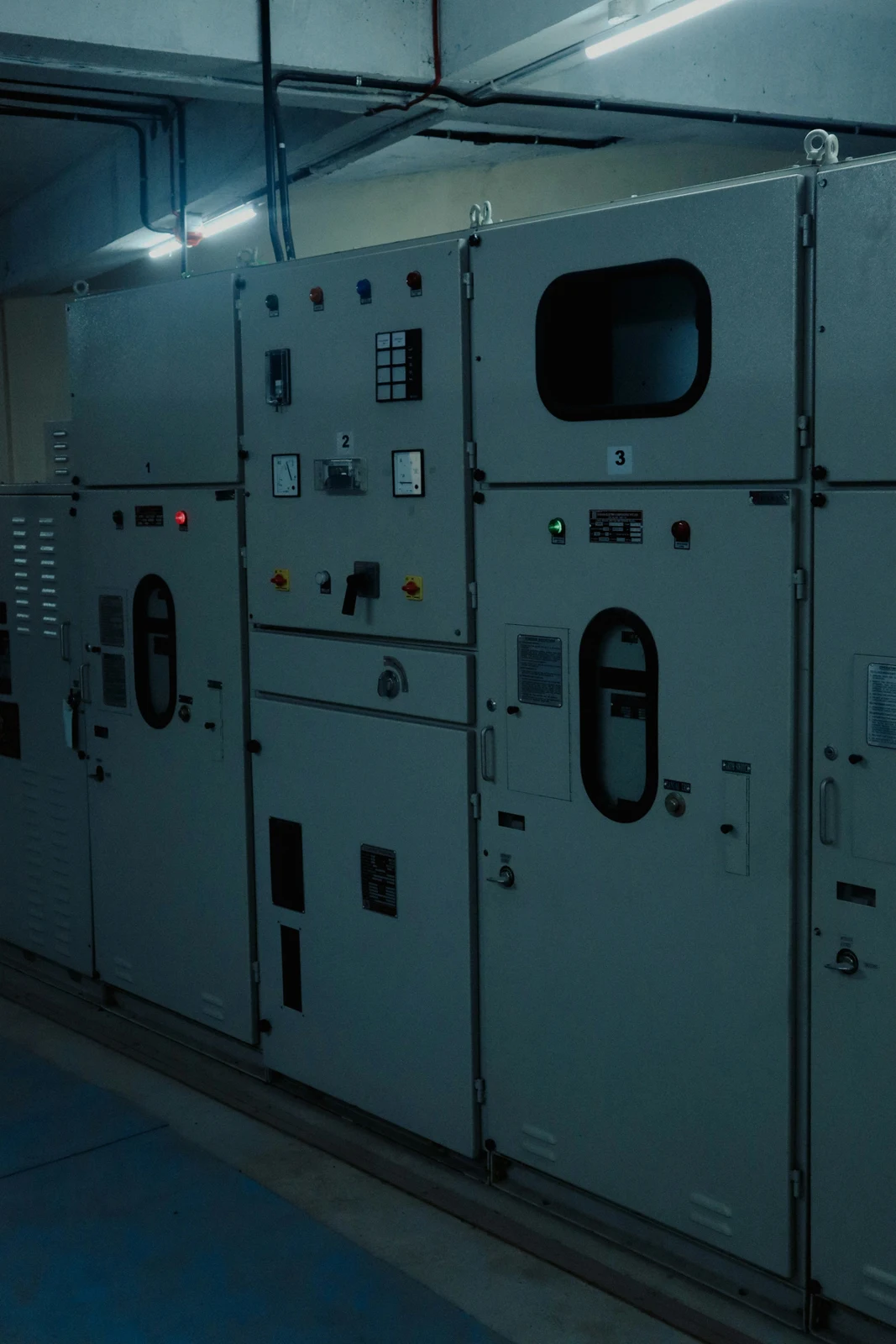 Generator set maintenance — photograph from the Kasote company profile